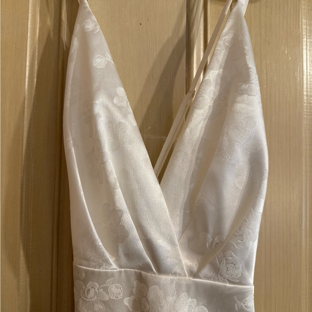 Lulu's Elegant White Floral Prom Dress